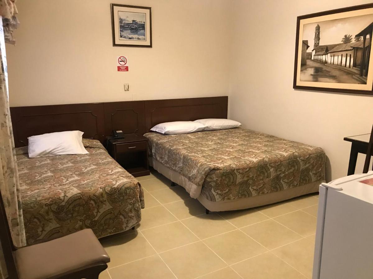 Hotel Bolivia Santa Cruz de La Sierra Zewnętrze zdjęcie